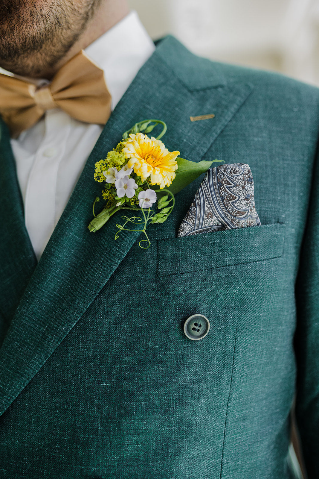 green emerald velvet dress Boutonnière